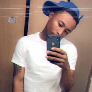 Meet your Posher, Deandre